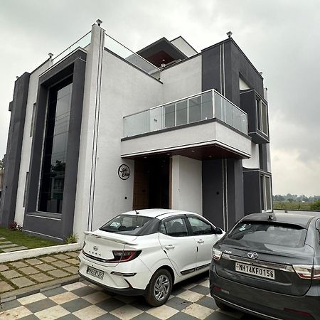 Sara Villa Lonavala Exterior photo